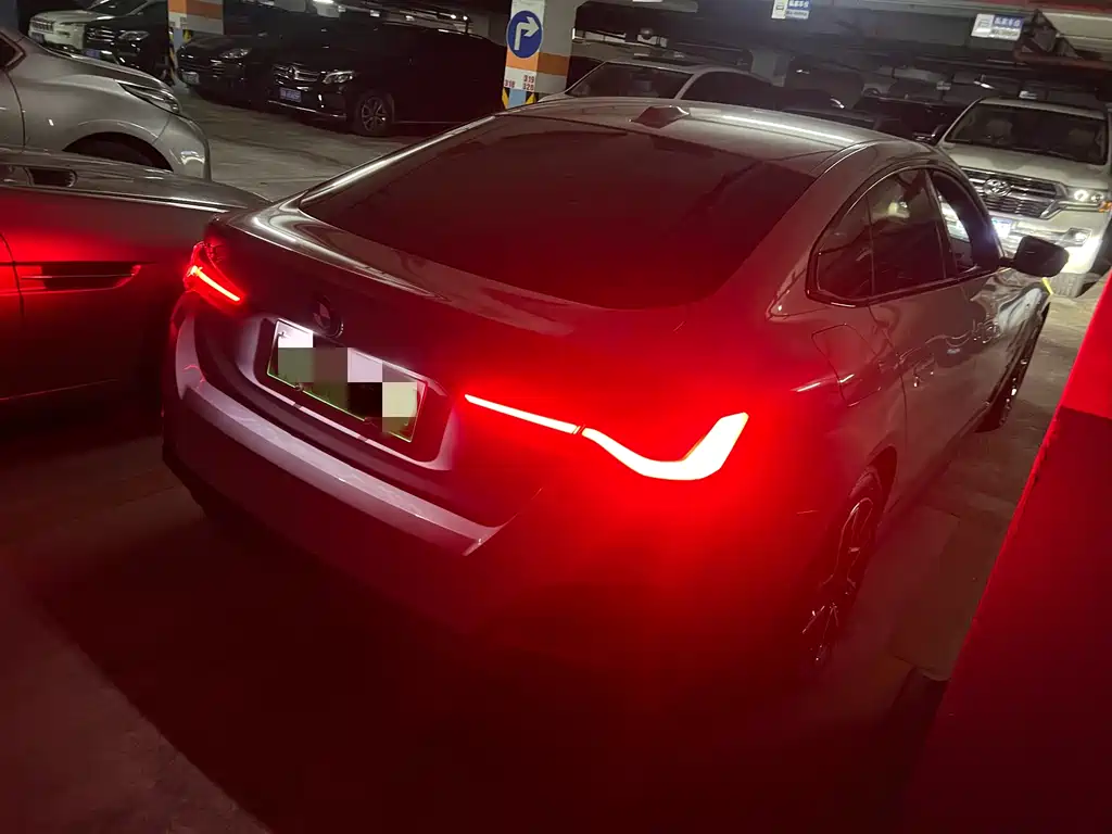 BMW i4 2025 — фото 3
