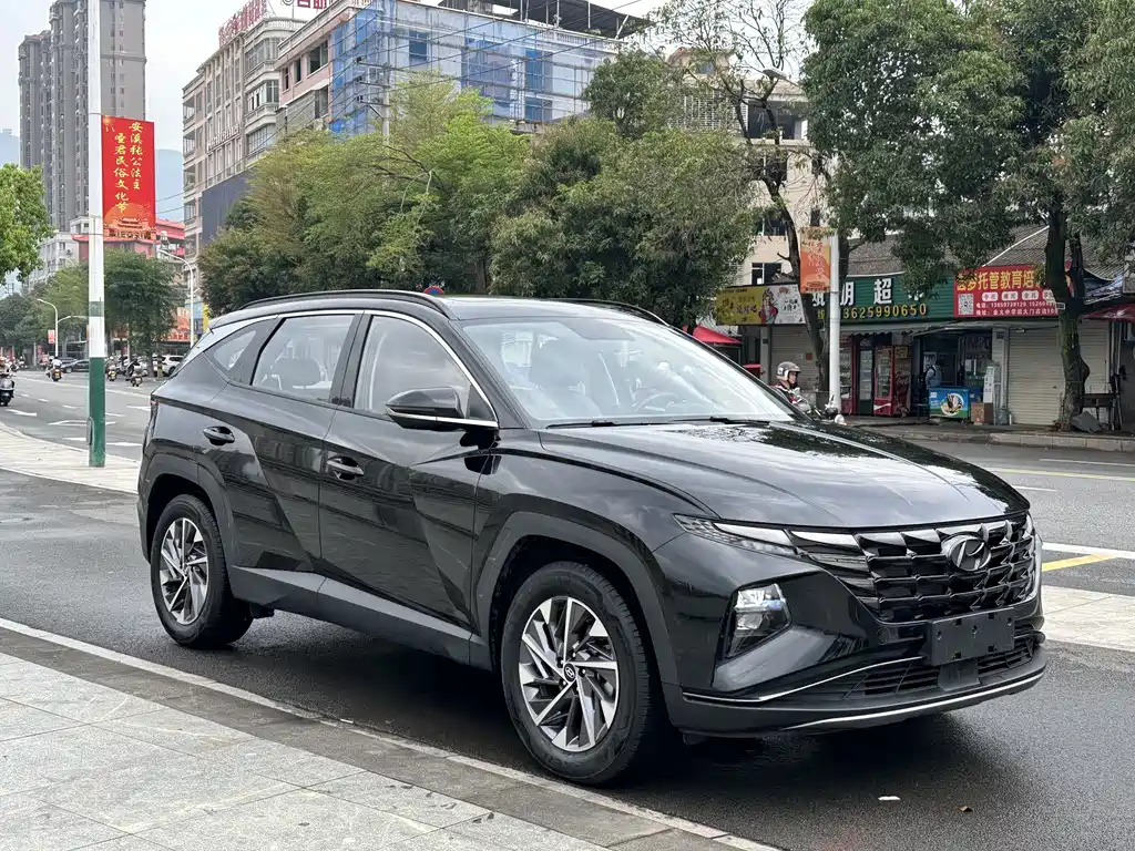 Hyundai Tucson 2023 — фото 3