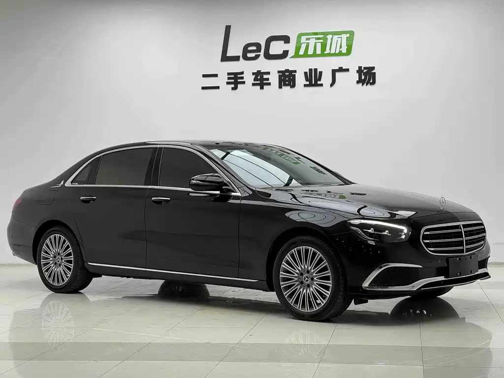Mercedes-Benz E-Class 2023 — фото 2