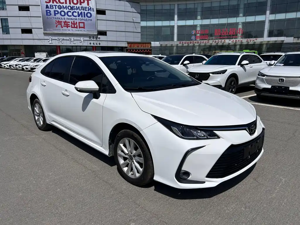 Toyota Corolla 2023 — фото 2