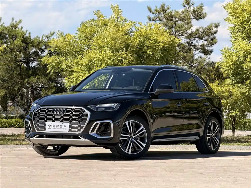 Audi Q5L 2023 — фото 1