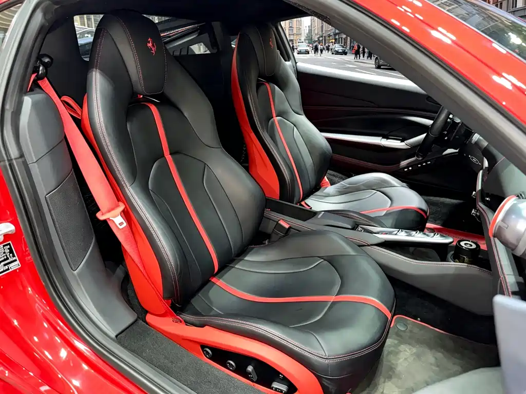 Ferrari F8 2023 — фото 8