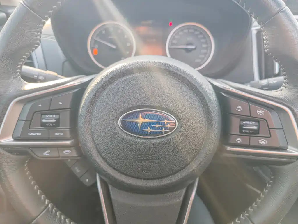 Subaru Forester 2022 — фото 18