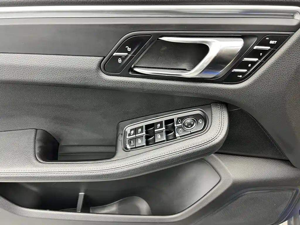 Porsche Macan 2016