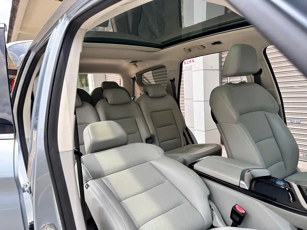 Geely Jiaji New Energy 2020 — фото 12