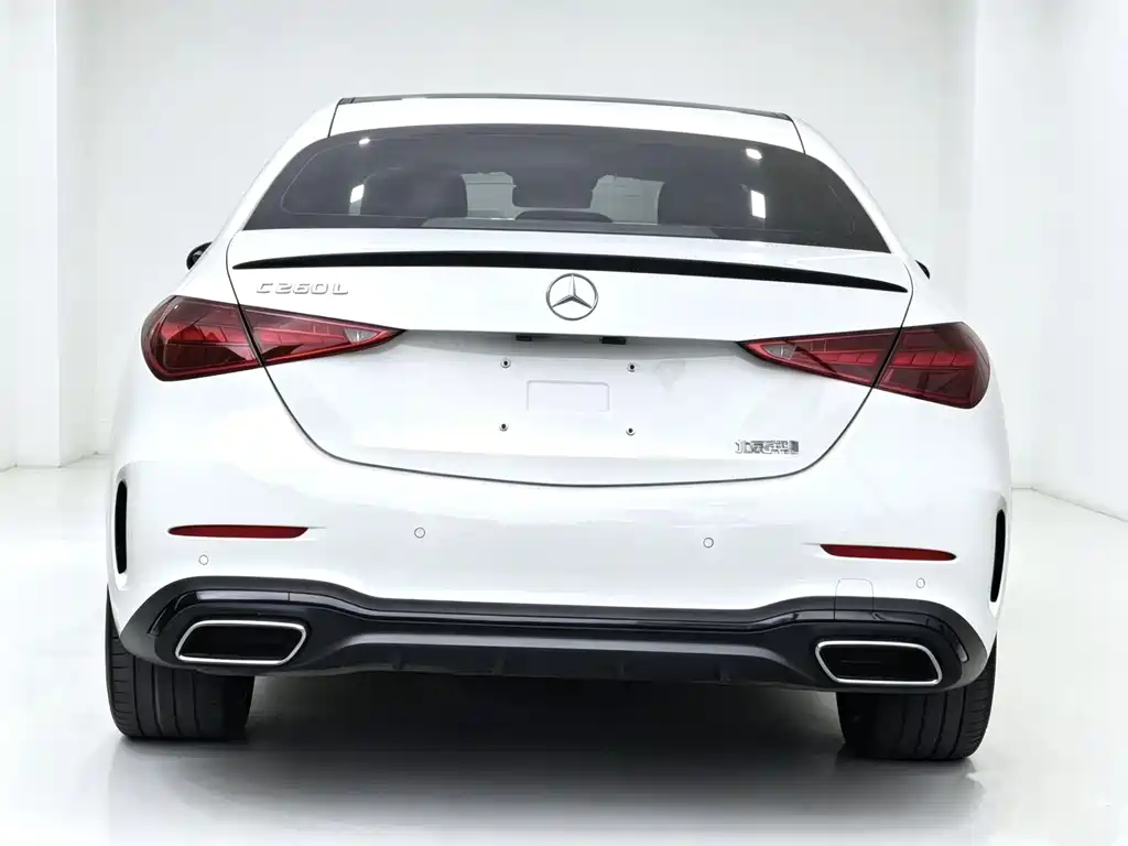 Mercedes-Benz C-Class 2023 — фото 11