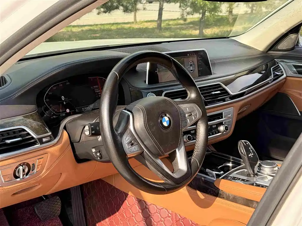 BMW 7 Series 2022 — фото 30