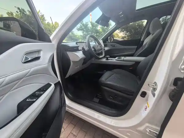 Changan UNI-Z New Energy 2025