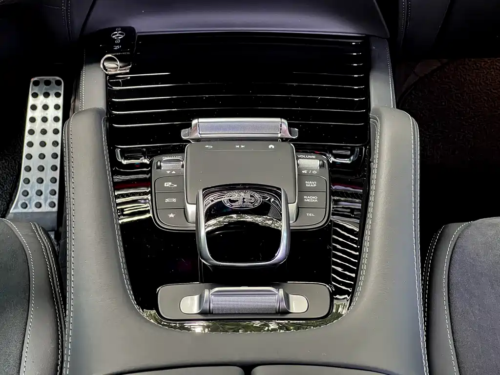 Mercedes-Benz GLS AMG 2024 — фото 19