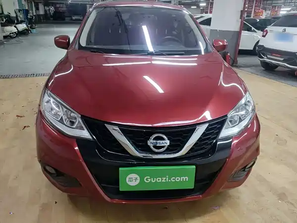 Nissan Tiida 2016