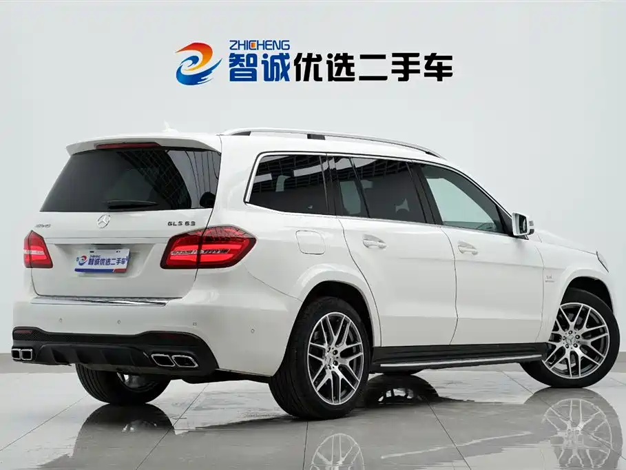 Mercedes-Benz GLS AMG 2018 — фото 35