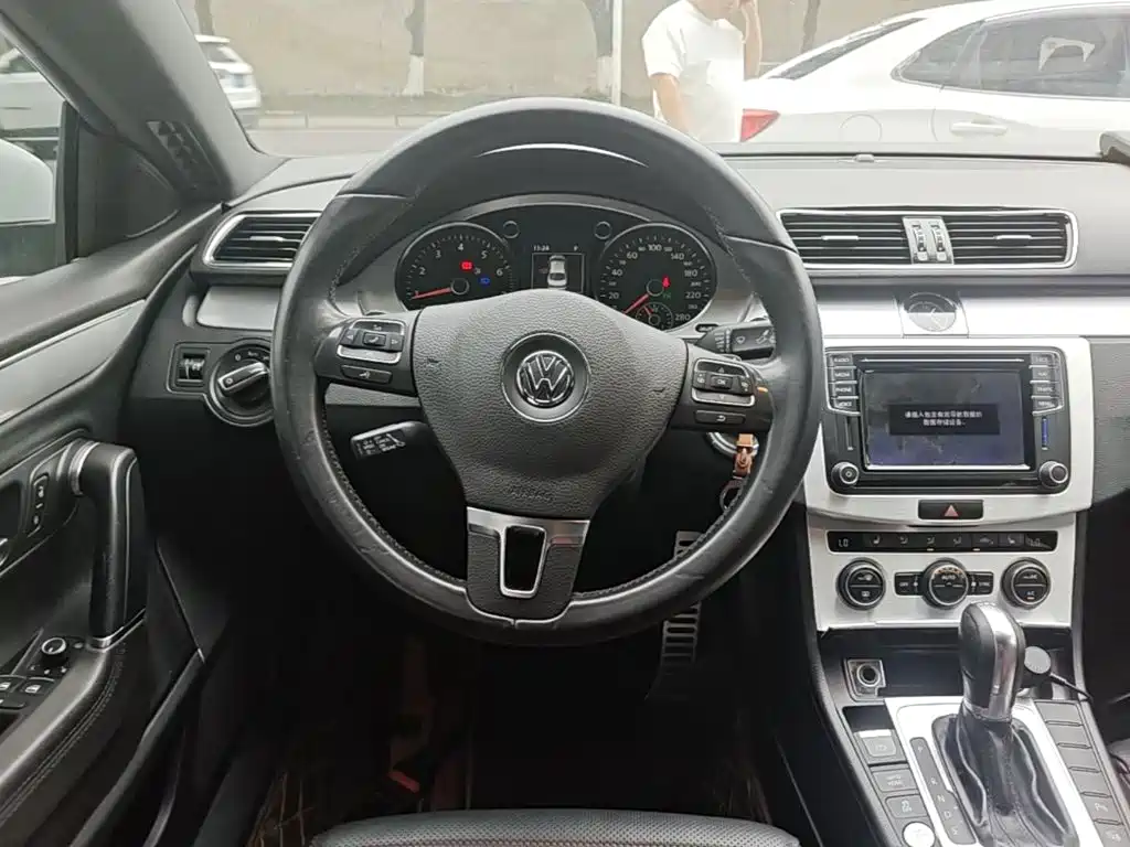 Volkswagen CC 2017 — фото 11