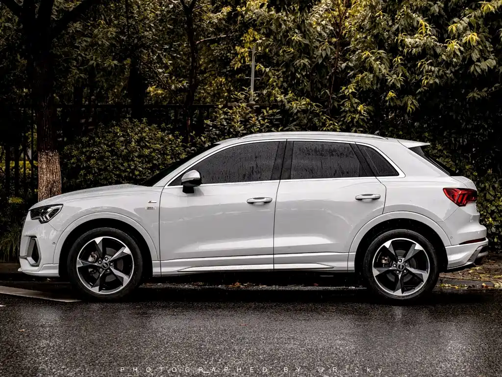 Audi Q3 2022 — фото 2