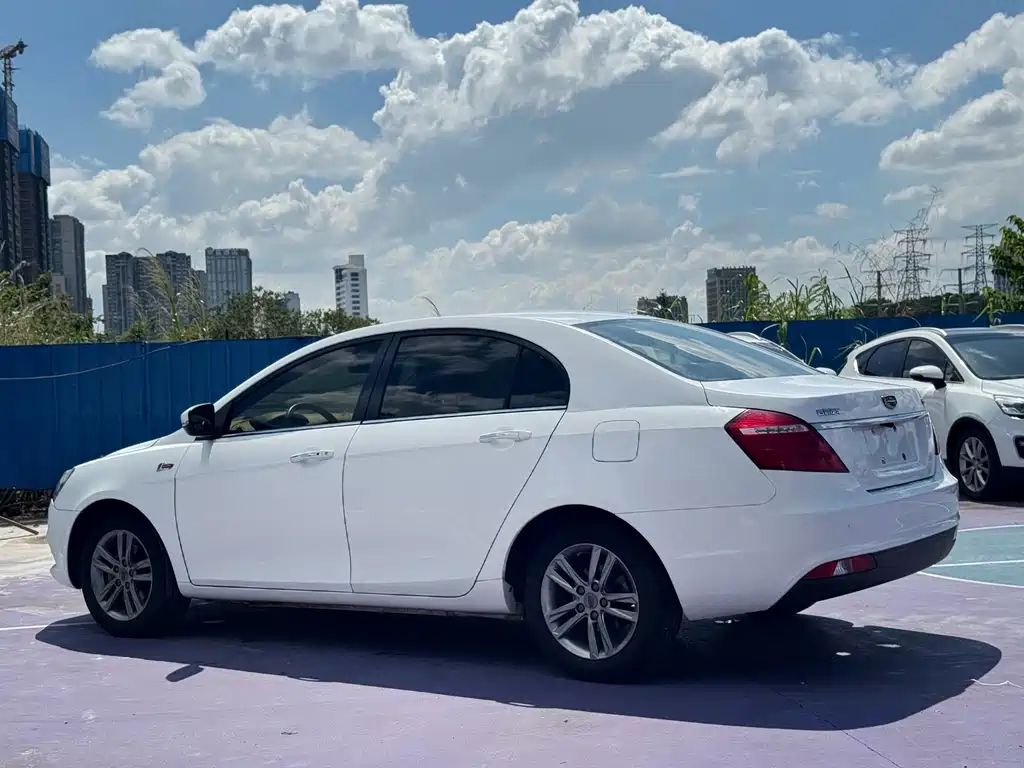 Geely Emgrand 2016