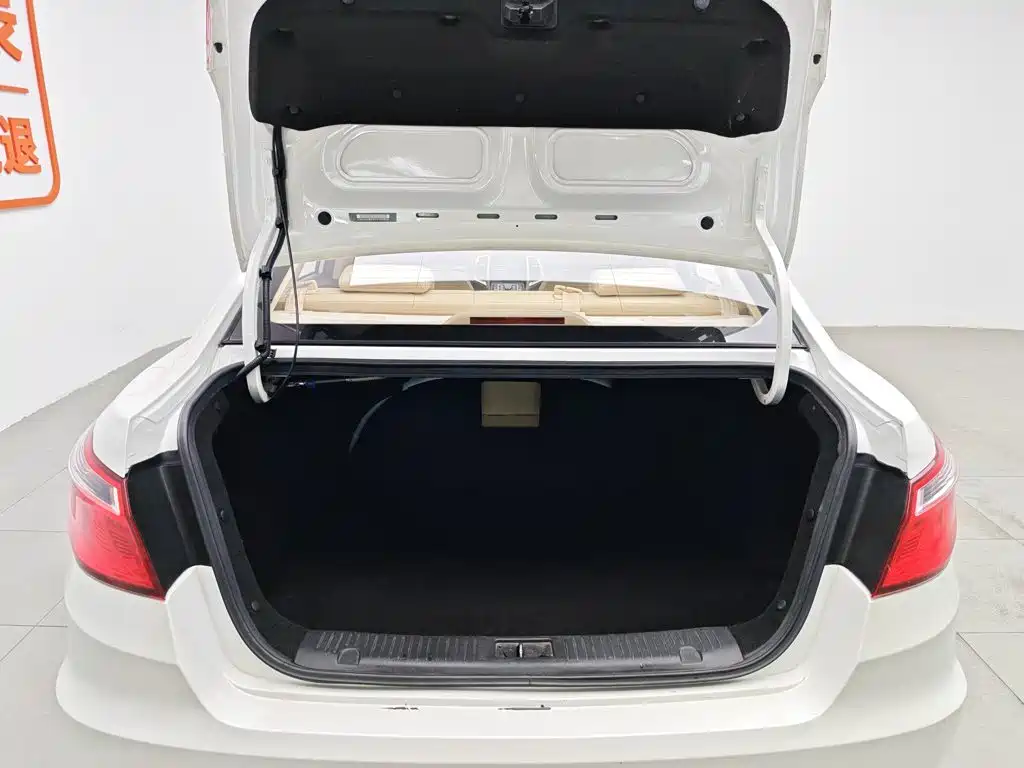Changan Eado 2015 — фото 16