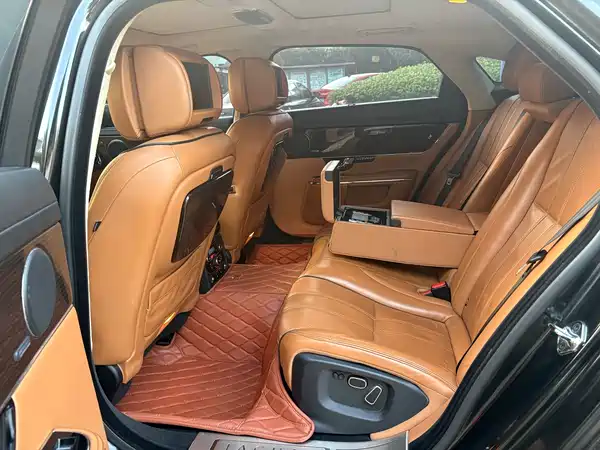 Jaguar XJ 2013