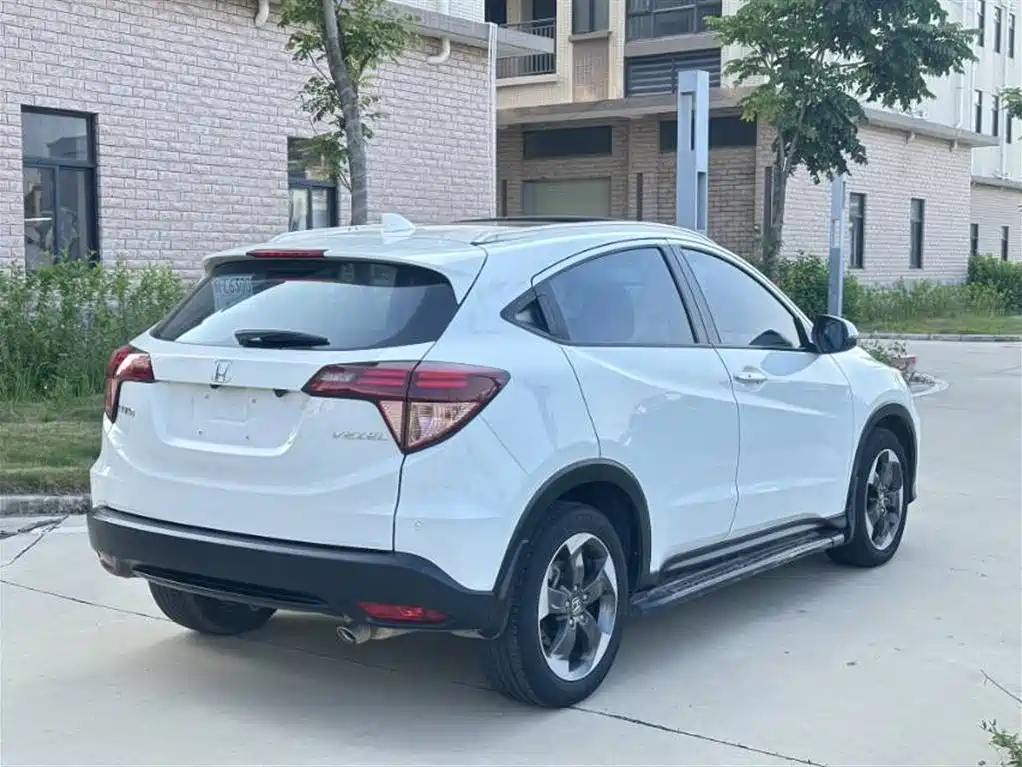 Honda Vezel 2016 — фото 8