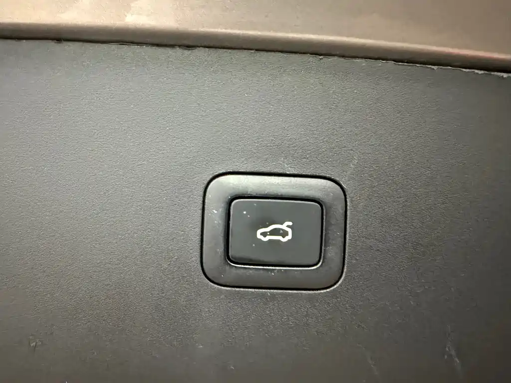 Xiaomi YU7 2025 — фото 18