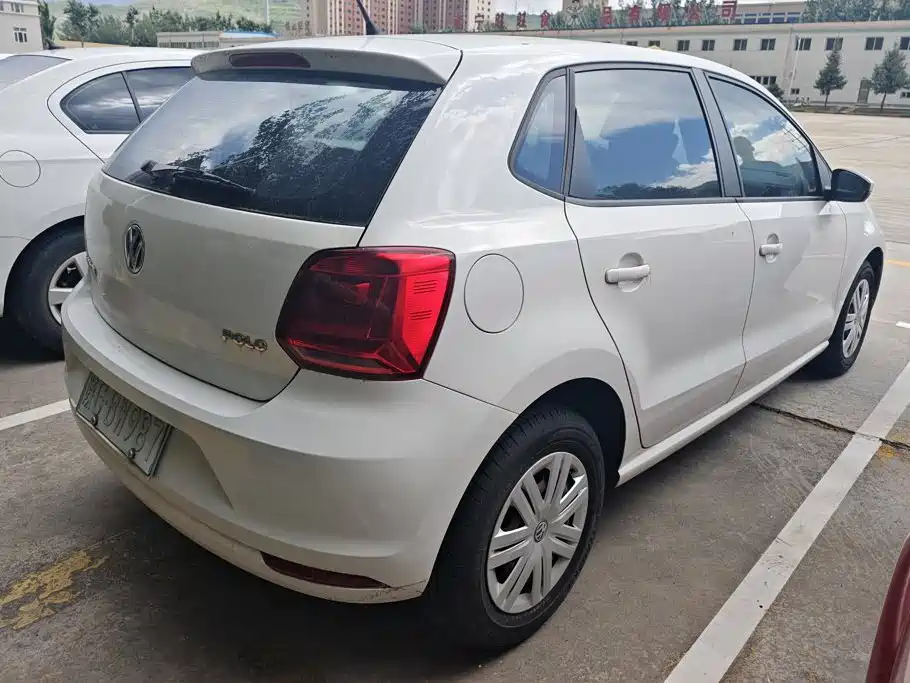 Volkswagen Polo 2016
