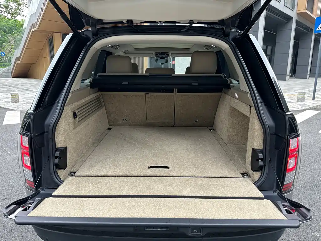 Land Rover Range Rover 2019 — фото 20