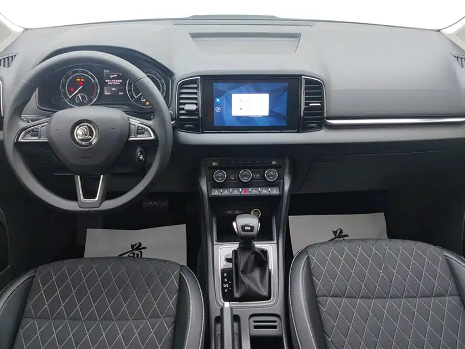Skoda Karoq 2019 — фото 12
