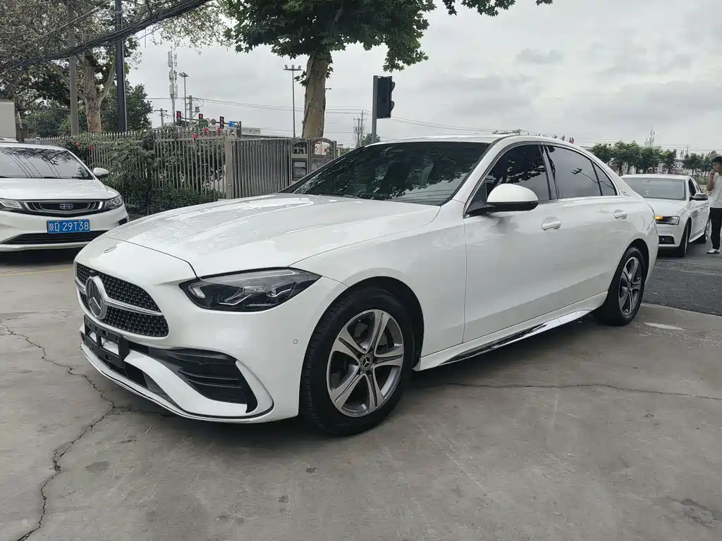 Mercedes-Benz C-Class 2022