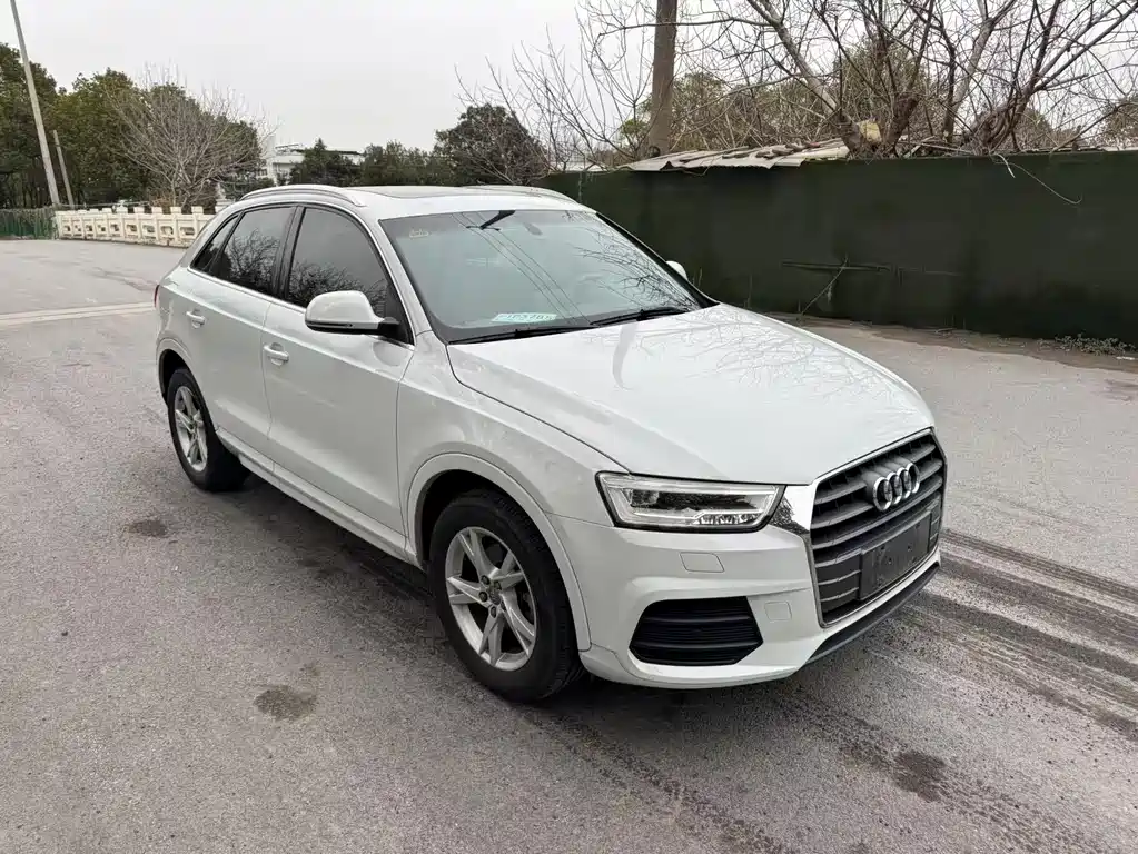 Audi Q3 2018 — фото 2