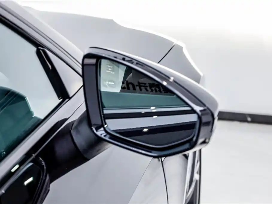 Audi A7L 2024 — фото 12