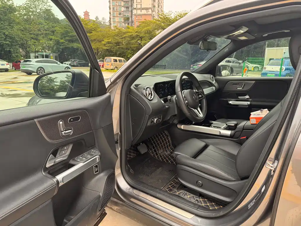 Mercedes-Benz EQB 2024