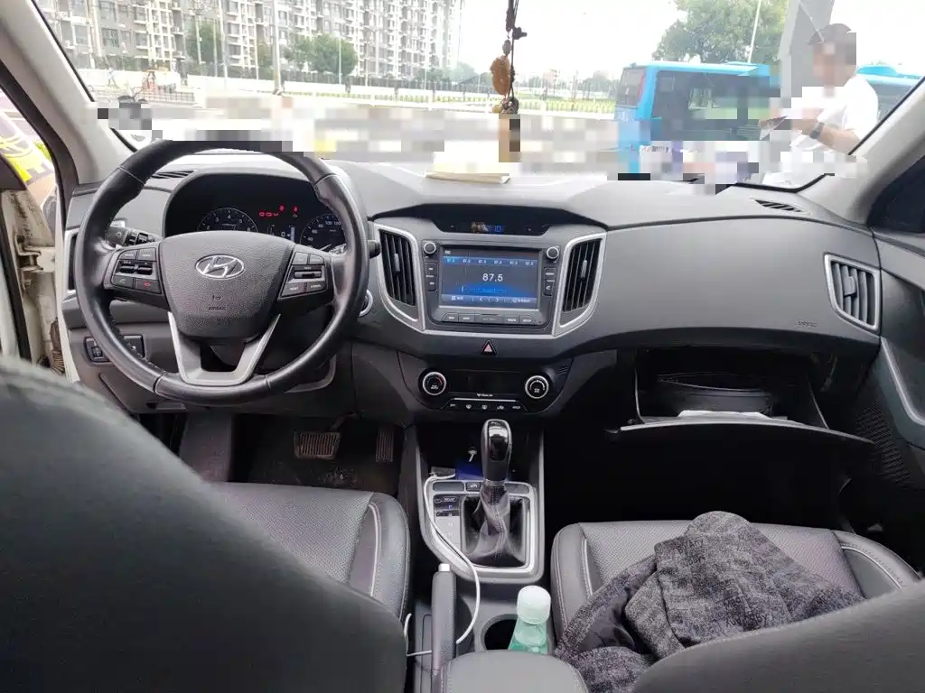 Hyundai ix25 2015