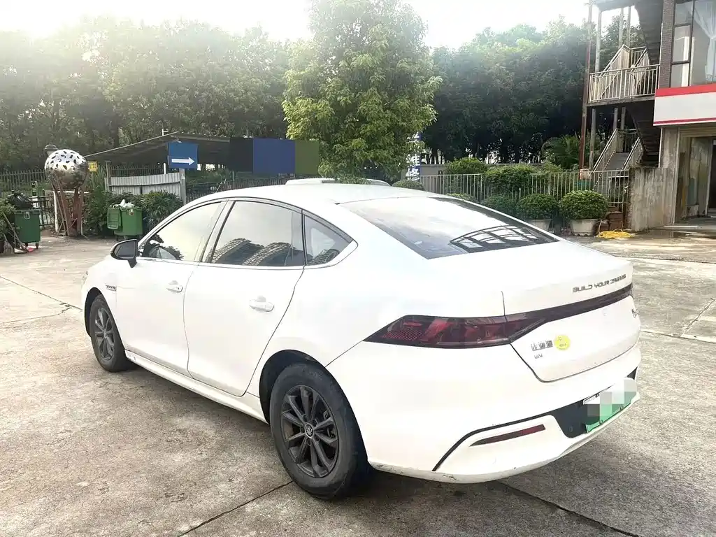 BYD Qin PLUS 2022 — фото 7