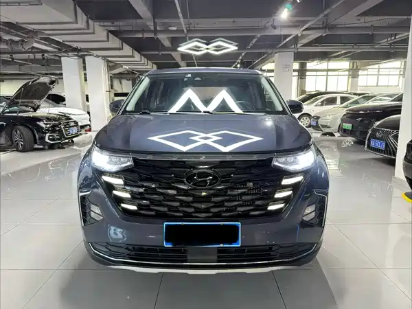 Hyundai Custin 2023