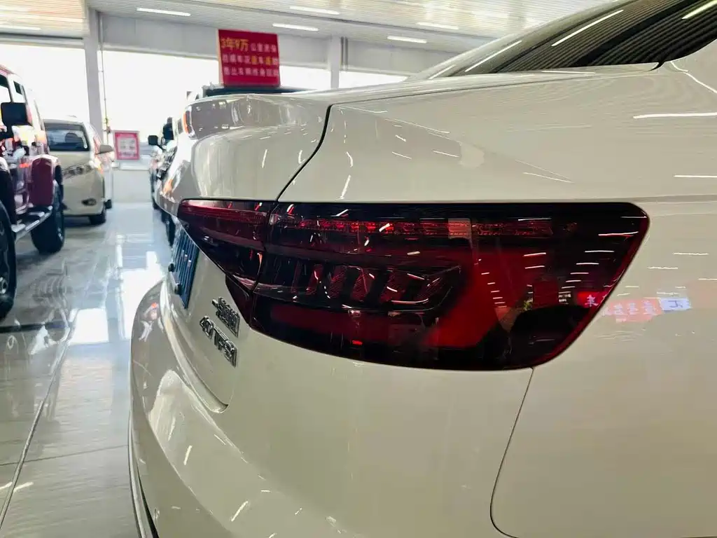 Audi A4L 2020 — фото 13