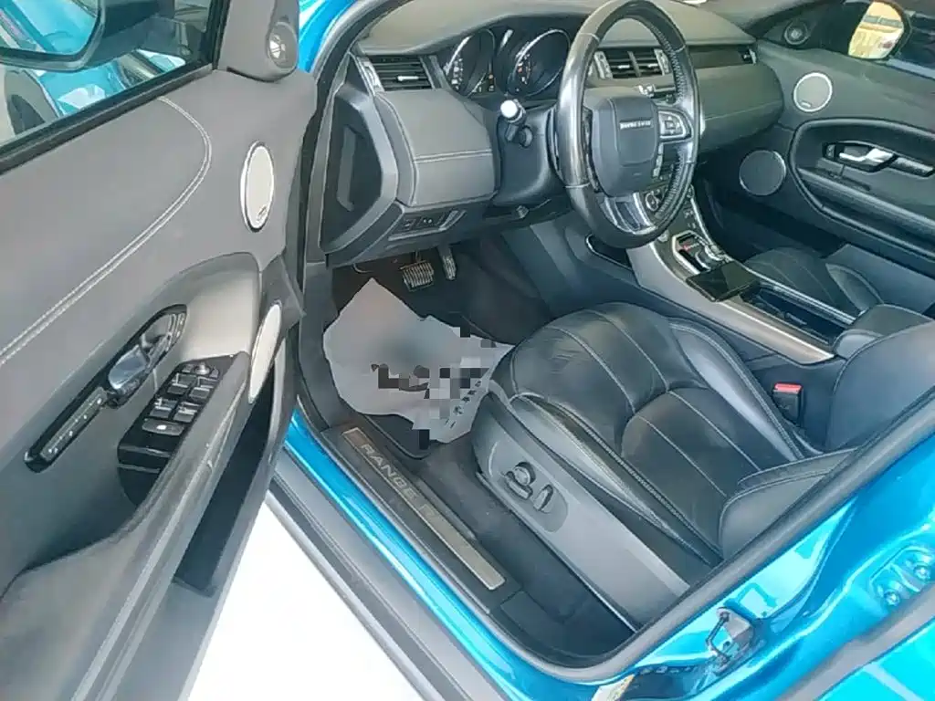 Land Rover Evoque 2018 — фото 15