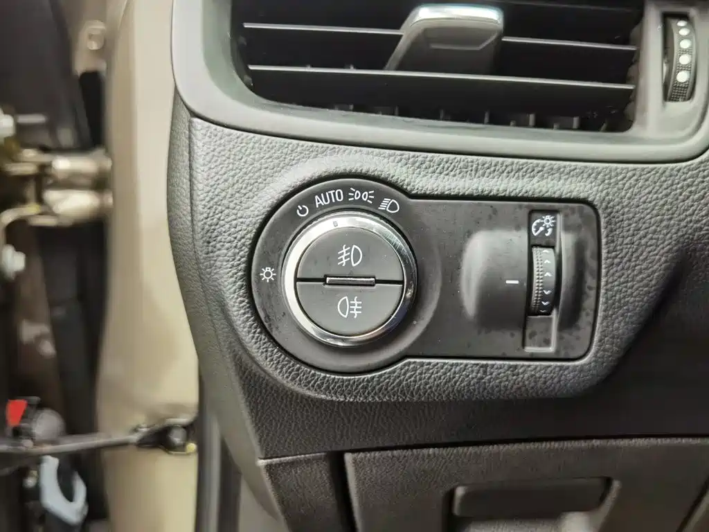 Buick Envision Plus 2019 — фото 21