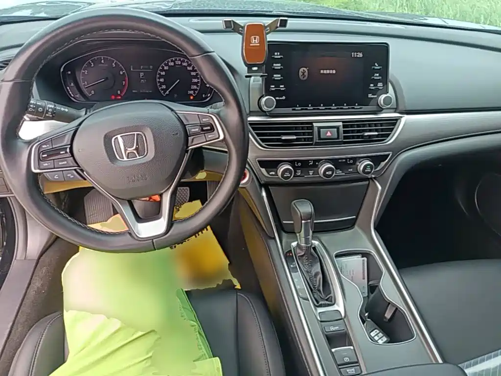 Honda Accord 2021 — фото 10