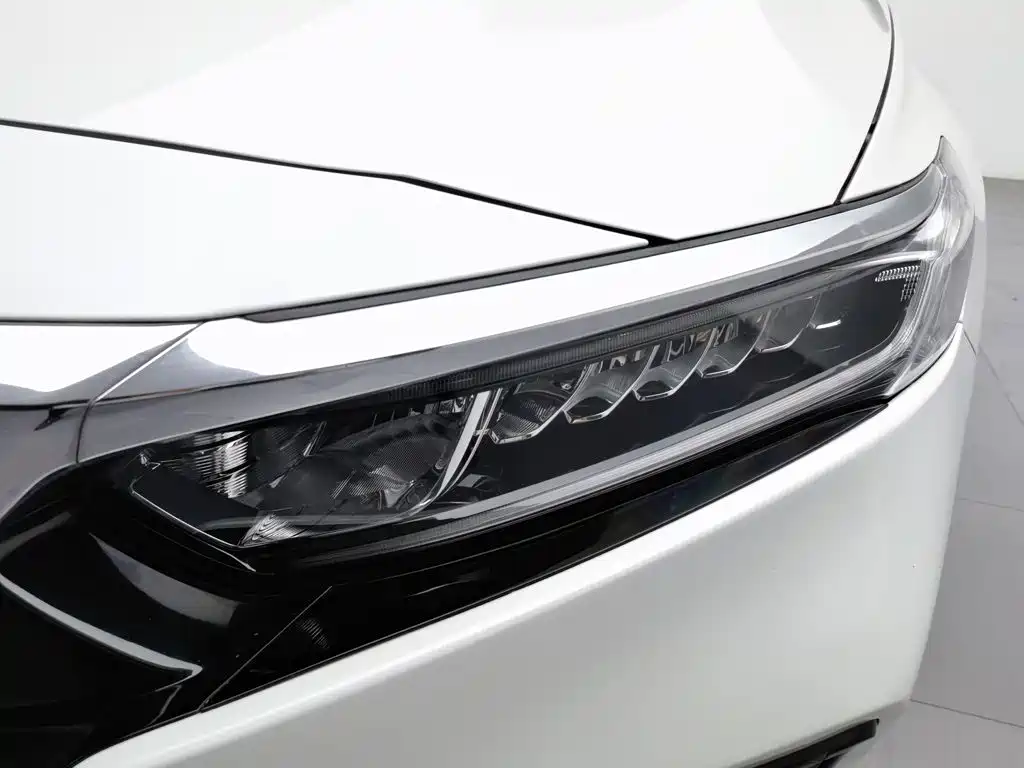 Honda Accord 2019 — фото 7