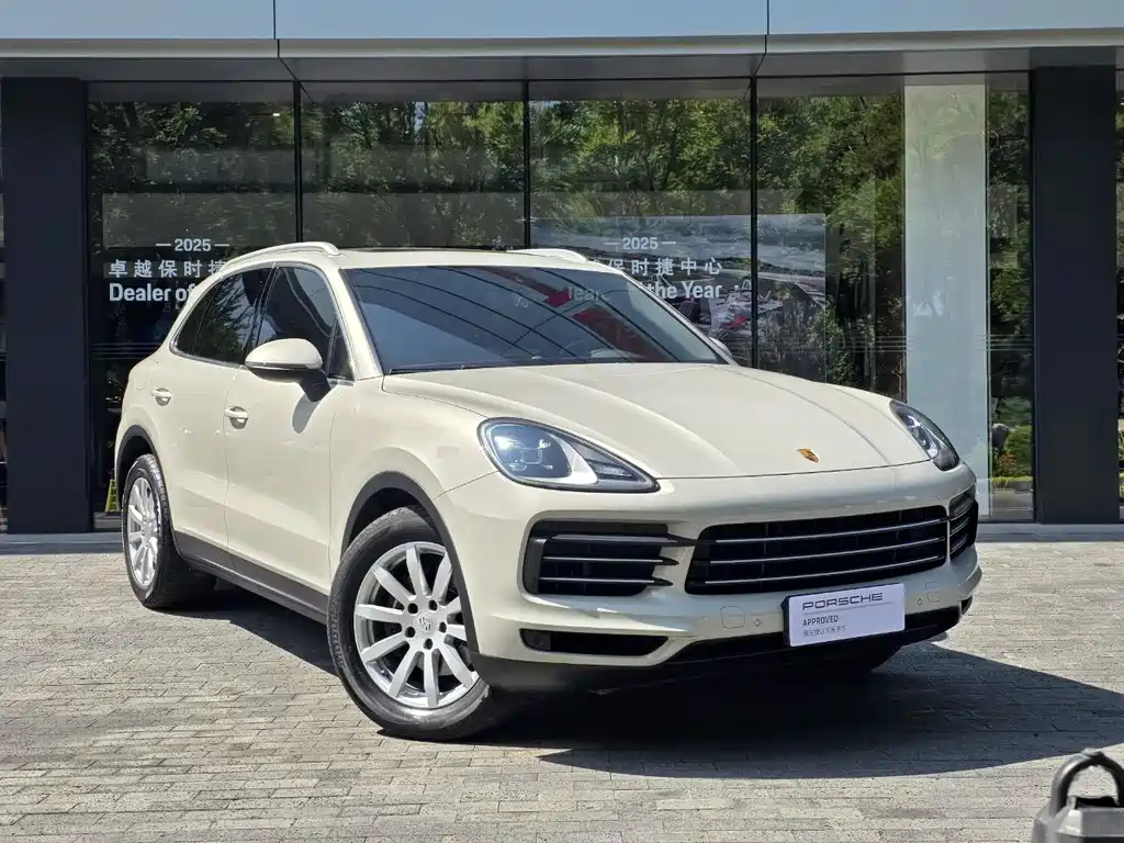 Porsche Cayenne 2021