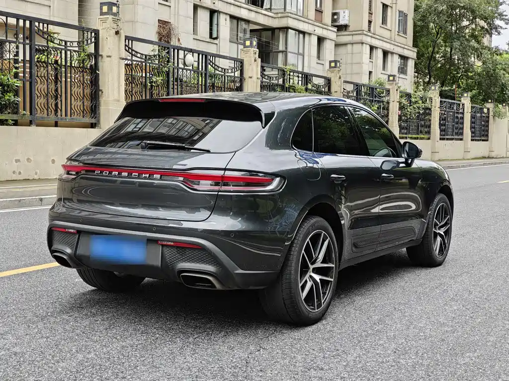 Porsche Macan 2023 — фото 6