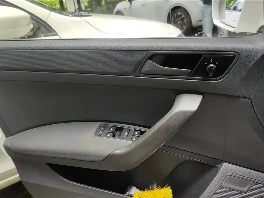 Skoda Rapid Spaceback 2016 — фото 7