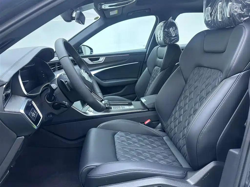 Audi A6L 2025 — фото 13