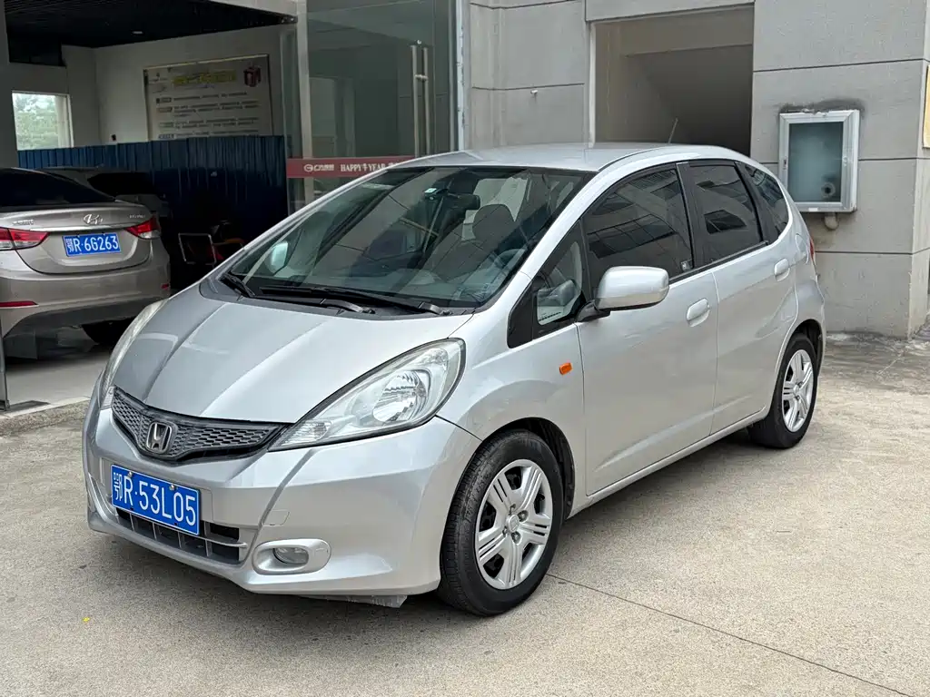 Honda Fit 2012 — фото 1