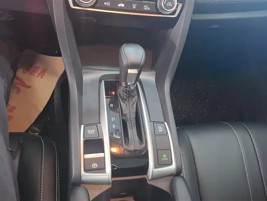 Honda Civic 2019 — фото 16