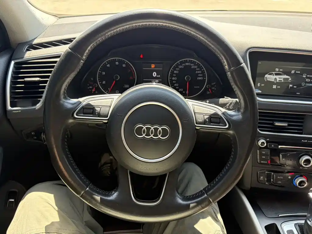Audi Q5 2015 — фото 18