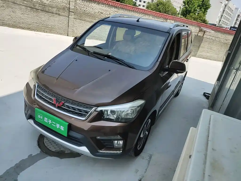 Wuling Hongguang 2016 — фото 2
