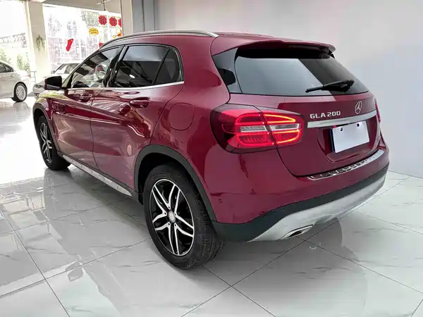 Mercedes-Benz GLA 2016