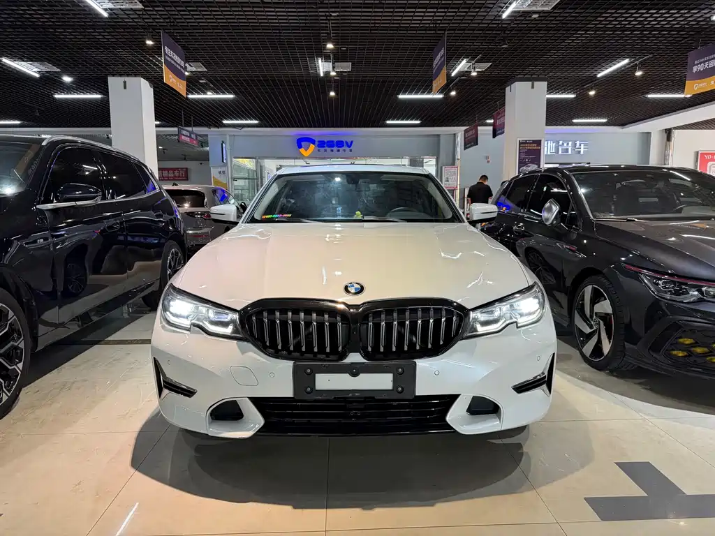BMW 3 Series 2019 — фото 2