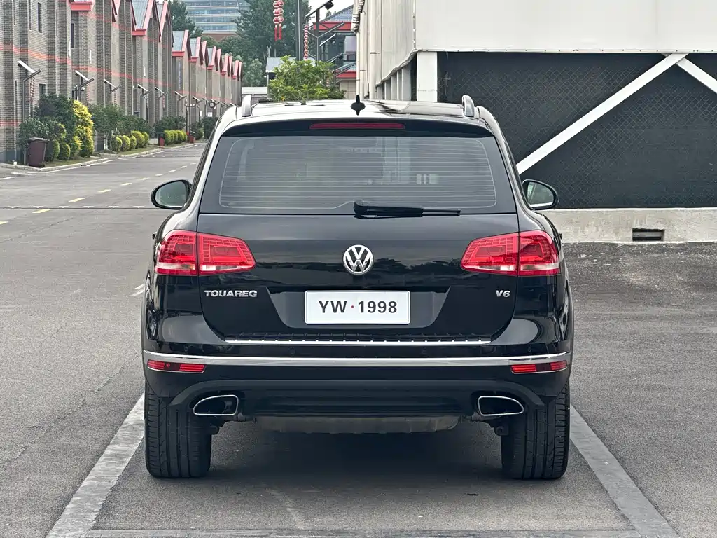 Volkswagen Touareg 2017 — фото 4