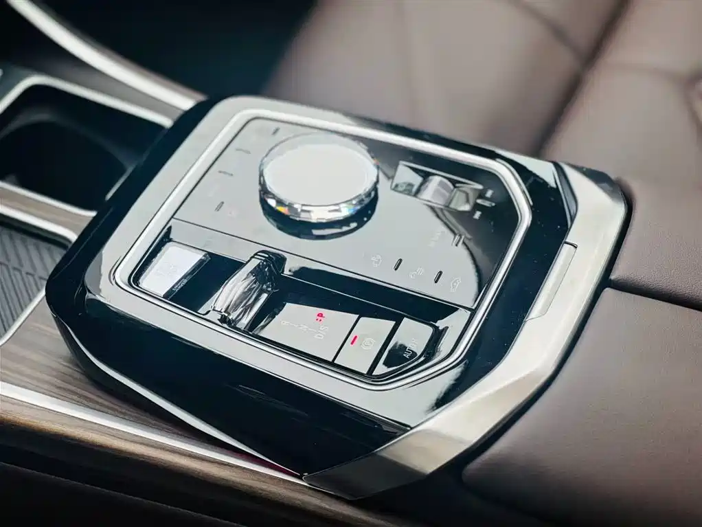 BMW 7 Series 2025 — фото 13
