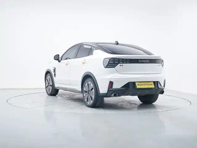 Lynk & Co 05 EM-P 2021 — фото 2